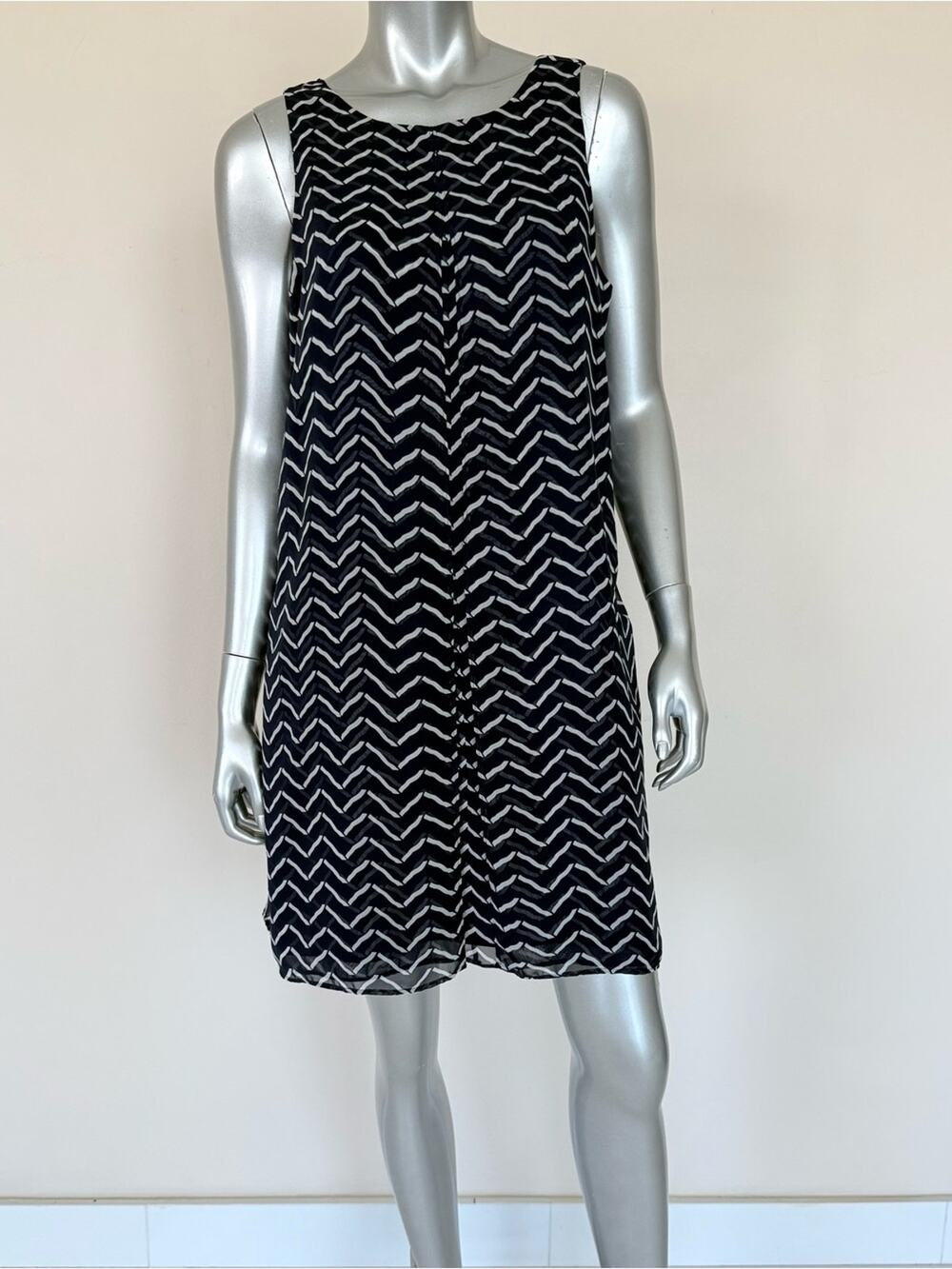 Armani Collezioni dress size 10 US Authentic